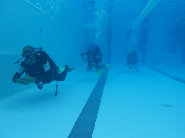  Swimming pool tests